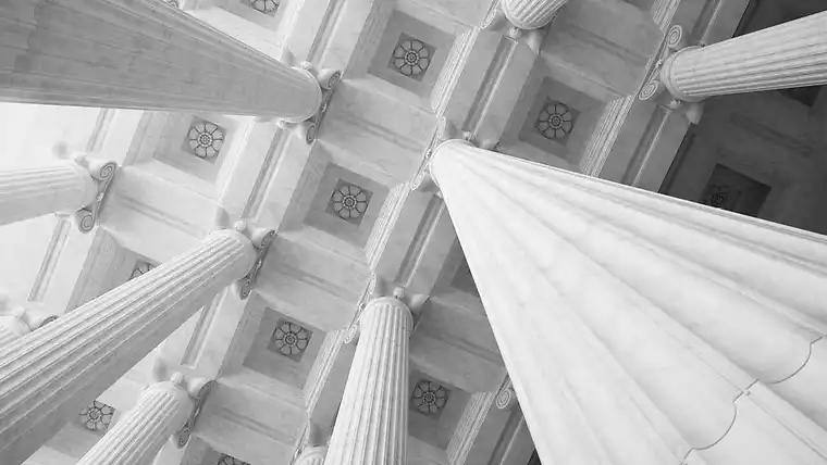 Master the First Moves in Litigation for Courtroom Advantage